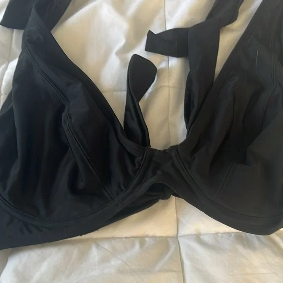 NWT Black Halter Bikini Set - Picture 5 of 10